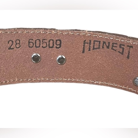 HONEST BY BRIGHTON Brown CROC EMBOSSED Leather Belt with Silver Animals size 28 main image 8